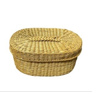 Small vintage basket with lid catch all trinket container woven boho cottagecore